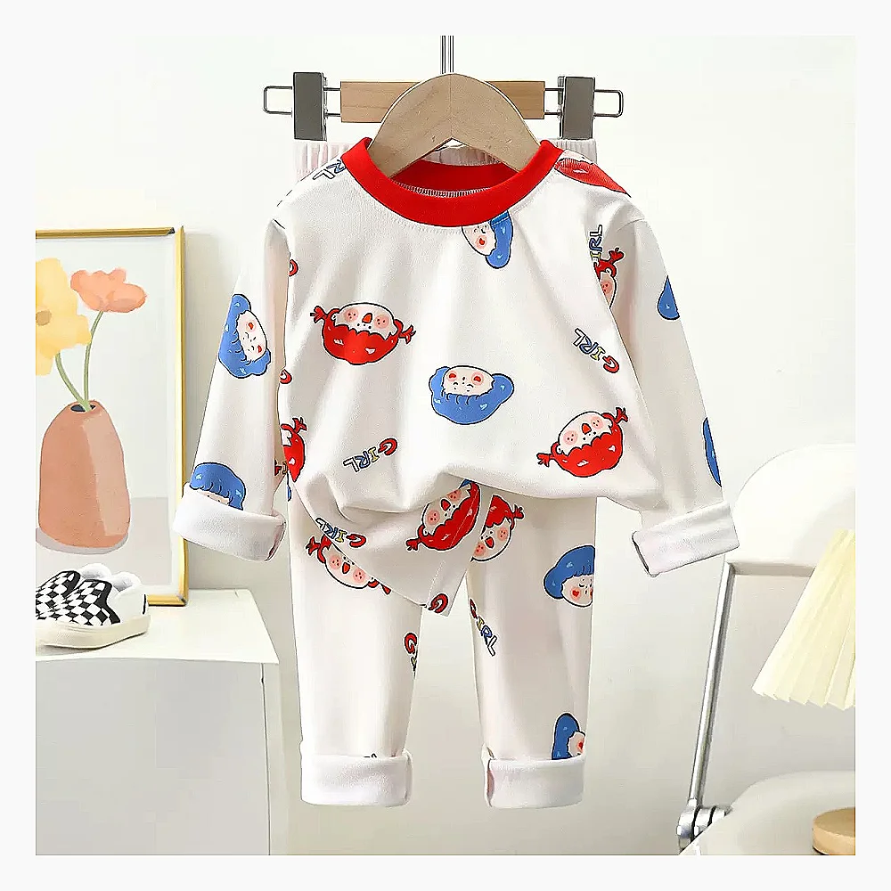 سێتێکی منداڵانەی شیک پێکهاتوو لە دوو پارچە