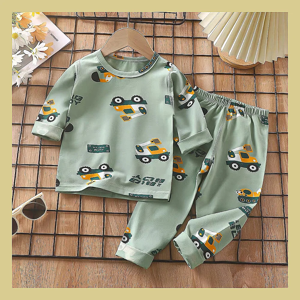 سێتێکی منداڵانەی شیک پێکهاتوو لە دوو پارچە