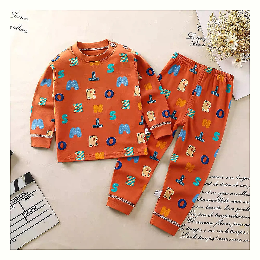 سێتێکی منداڵانەی شیک پێکهاتوو لە دوو پارچە