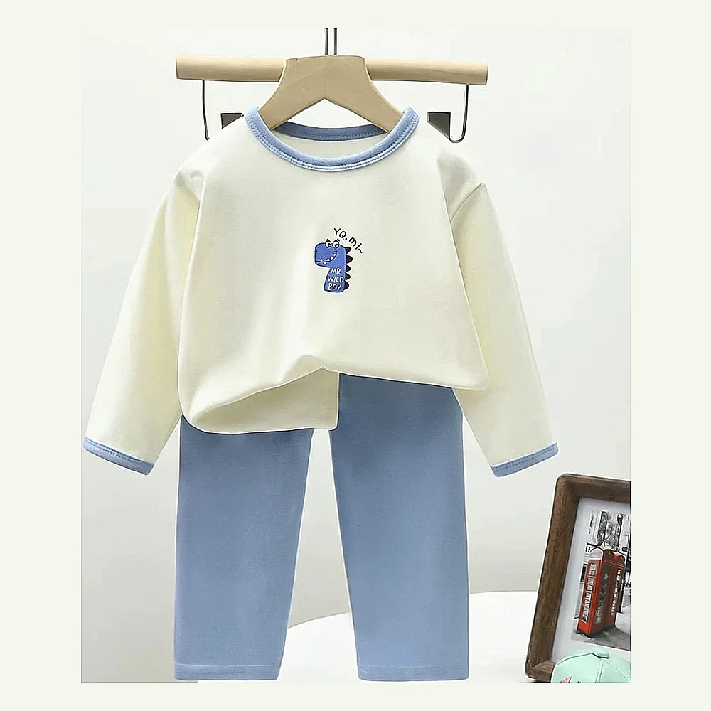 سێتێکی منداڵانەی شیک پێکهاتوو لە دوو پارچە