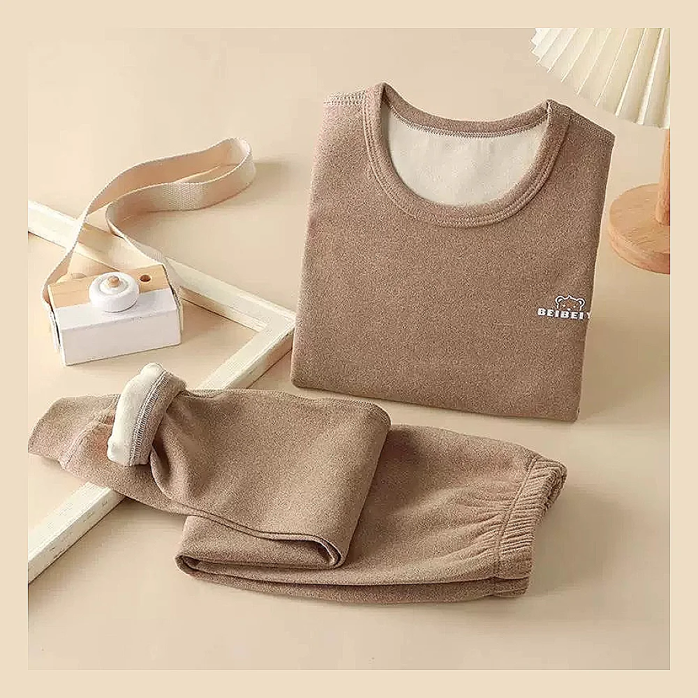 سێتێکی منداڵانەی شیک پێکهاتوو لە دوو پارچە