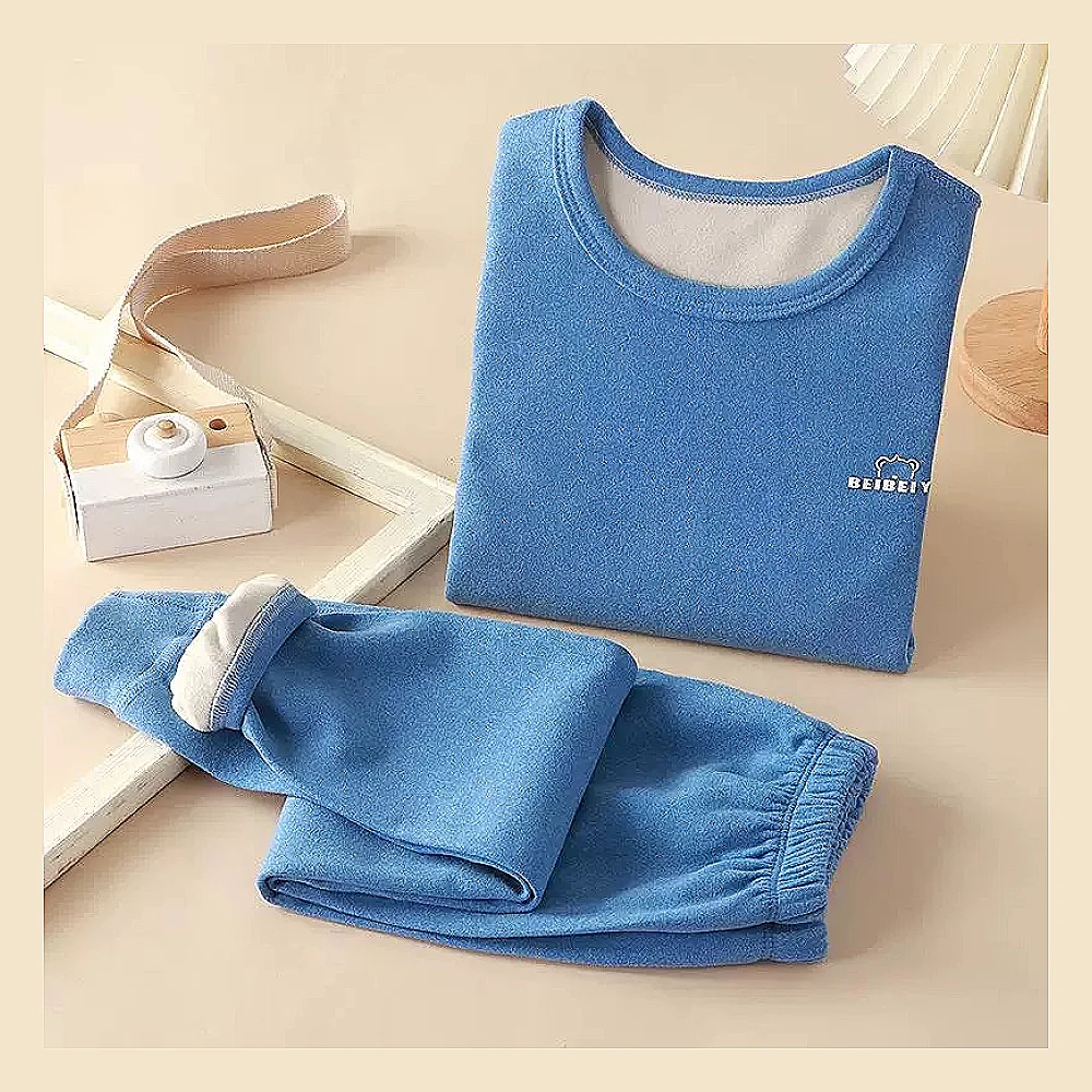 سێتێکی منداڵانەی شیک پێکهاتوو لە دوو پارچە