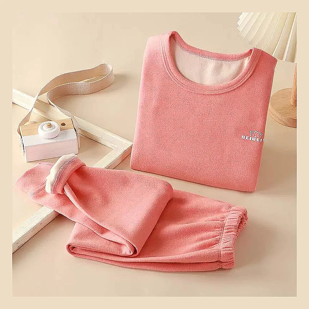 سێتێکی منداڵانەی شیک پێکهاتوو لە دوو پارچە